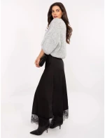 Černá saténová sukně s krajkovým lemováním (4213)
