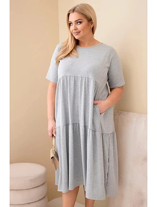 Dámské bavlněné šaty Plus Size s krátkým rukávem a volánem šedý melír Dámské bavlněné šaty Plus Size s krátkým rukávem a volánem šedý melír