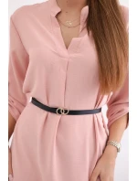 Šaty s delšími zády a pásem pudrově růžová