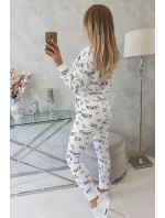 Sada s nápisy bílé barvy