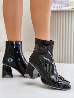 Lakované botky na podpatku z podšívkou a ozdobou MR880-021 černé D&A