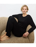 TIMELESS SENSUALITY – Pyžamová souprava s krajkou a hebkým modalem Triumph TIMELESS SENSUALITY – Pyžamová souprava s krajkou a hebkým modalem Triumph