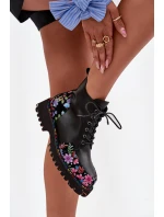 Kožené dámské botky Artiker zateplené – černé s květinovou výšivkou