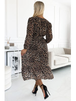 Dlouhé šifonové šaty s výstřihem, volánem a páskem Numoco WILD - leopardí potisk