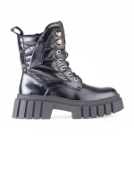 Stylové dámské černé  kotníčkové boty na klínku