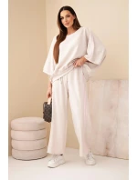 Dámský komplet viskózový máslový se širokými nohavicemi a volnou blůzou béžový