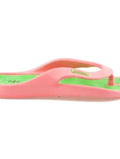 Růžové pohodlné žabky na léto