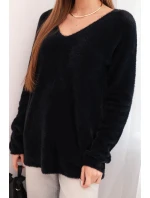 Dámský svetr s vlnou a výstřihem do V černý