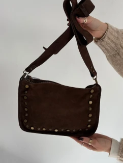 Kožená semišová kabelka zdobená kamínky čokoládová Savra