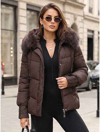 Dámská prošívaná bunda s kožešinovou kapucí, švestková, FashionStreet TY5891 Dámská prošívaná bunda s kožešinovou kapucí, švestková, FashionStreet TY5891