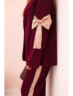 Dámský komplet s viskózou – sako s klopami a kalhoty s lampasem švestkový