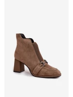 Dámské kotníkové boty z přírodního semiše na podpatek Artiker 57C0221 béžové Dámské kotníkové boty z přírodního semiše na podpatek Artiker 57C0221 béžové