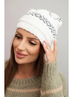 Dámská zimní čepice s vzorem a vlnou K425 bílá