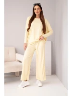 Dámský komplet z viskózy s volnou blůzou a kalhotami žlutý