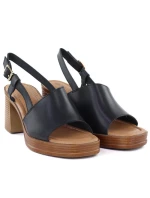 Dámské černé sandály na jehlovém podpatku Potocki 54324