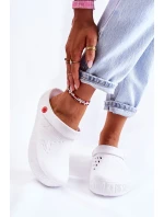 Dámské světlé pantofle Big Star II275003 Bíle
