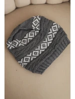 Dámská zimní čepice s vzorem a vlnou K425 grafitová