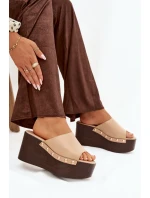 Dámské nazouváky na platformě s nýty béžové Mareline