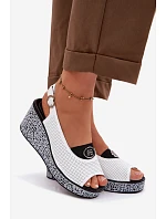 Kožené sandály na platformě S.Barski LR61-7010 bílé Kožené sandály na platformě S.Barski LR61-7010 bílé