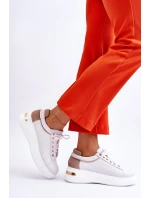 Dámská kožená sportovní obuv na platformě bíle Caressa