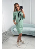 Šaty vázané u krku tmavě mátové