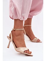 Dámské sandály na podpatku z eko kůže béžové Sedira