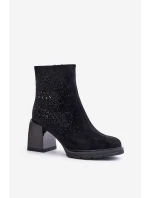 Zateplené dámské boty na podpatku se zdobením černé D&A MR880-130 Zateplené dámské boty na podpatku se zdobením černé D&A MR880-130