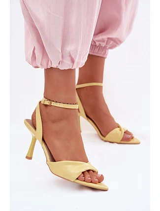 Sandály na podpatku  model 226516 Step in style