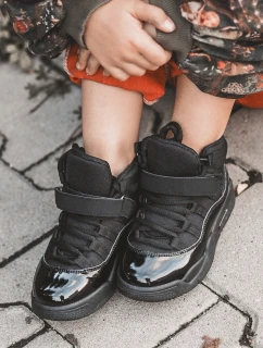 Dětské sportovní šněrovací boty černé Darina