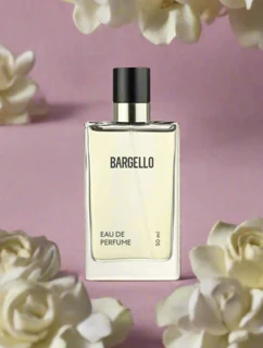 Dámské parfémy 215 s květinovou vůní hrušky a nádechem vanilky 50 ml barevný