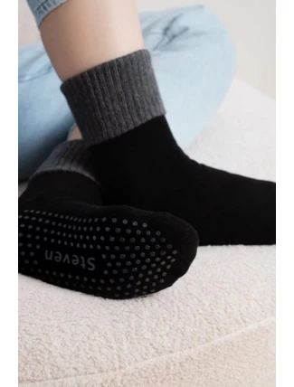 Dámské ponožky s protiskluzovou úpravou ABS 126 - Steven Dámské ponožky s protiskluzovou úpravou ABS 126 - Steven