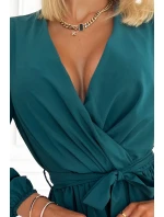 BINDY - Velmi žensky působící dámské šaty v lahvově zelené barvě s dekoltem 339-2 BINDY - Velmi žensky působící dámské šaty v lahvově zelené barvě s dekoltem 339-2