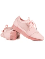 Úžasné růžové tenisky se šňůrkou