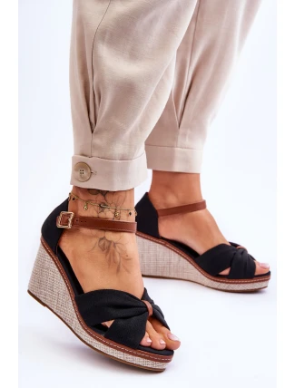 Dámské sandály na klínu Černá Daphne