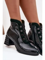 Lakované dámské kotníkové boty z přírodní kůže na podpatku DACR52696 tmavě zelené