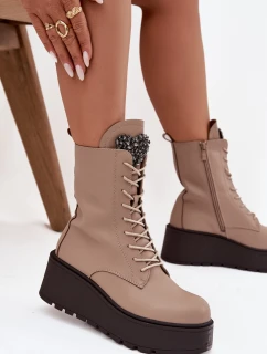 Dámské kožené botky Ulrika s ozdobou a zateplením – béžové