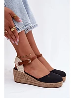 Dámské sandály Espadryle na platformě Wrangler 20261087-25Y Černé Dámské sandály Espadryle na platformě Wrangler 20261087-25Y Černé