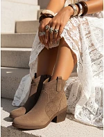 Dámské kozačky s prolamovaným svrškem na nízkém podpatku béžové barvy FashionStreet ZY1429