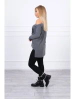 Halenka s potiskem a delšími zády v grafitové barvě