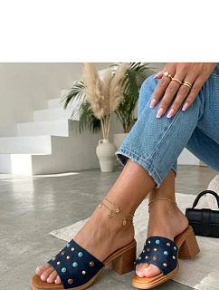 Klapky na podpatku model 229776 Solea