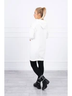 Šaty s ozdobnými volánky a kapucí ecru