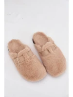 Kožešinové dámské pantofle na platformě s páskem a přezkou béžové Noraline