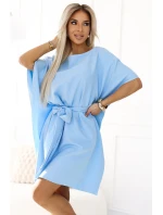 287-36 SOFIA Motýlí šaty se zavazováním v pase - pastelově MODRÉ