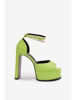 Lakované dámské sandály na podpatku a platformě Zelené Horvia
