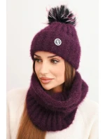 Dámská zimní souprava s bambulí a šál plumová