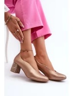 Elegantní kožené lodičky na podpatku Maciejka 06422-25 zlaté