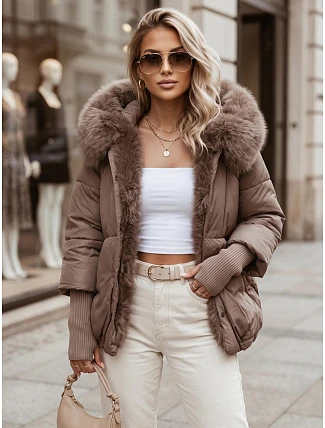 Dámská zimní bunda s kožešinou a kapucí v barvě taupe, FashionStreet TY5888 Dámská zimní bunda s kožešinou a kapucí v barvě taupe, FashionStreet TY5888