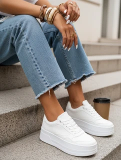 Bílé dámské tenisky na silné podrážce z imitace kůže FashionStreet ZY1421