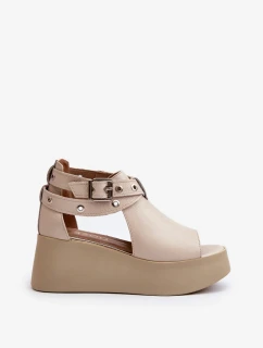 Zazoo kožené sandály na klínu, béžová