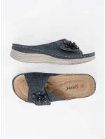 Pohodlné tmavě modré dámské  nazouváky na plochém podpatku